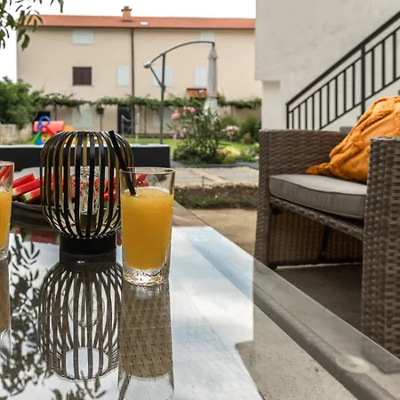 Deluxe Roma Ii Apartment Imotski