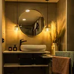 Deluxe Roma Ii *