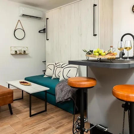 アパート Deluxe Roma Ii *