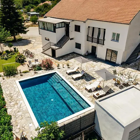 Apartment Deluxe Roma Ii Imotski